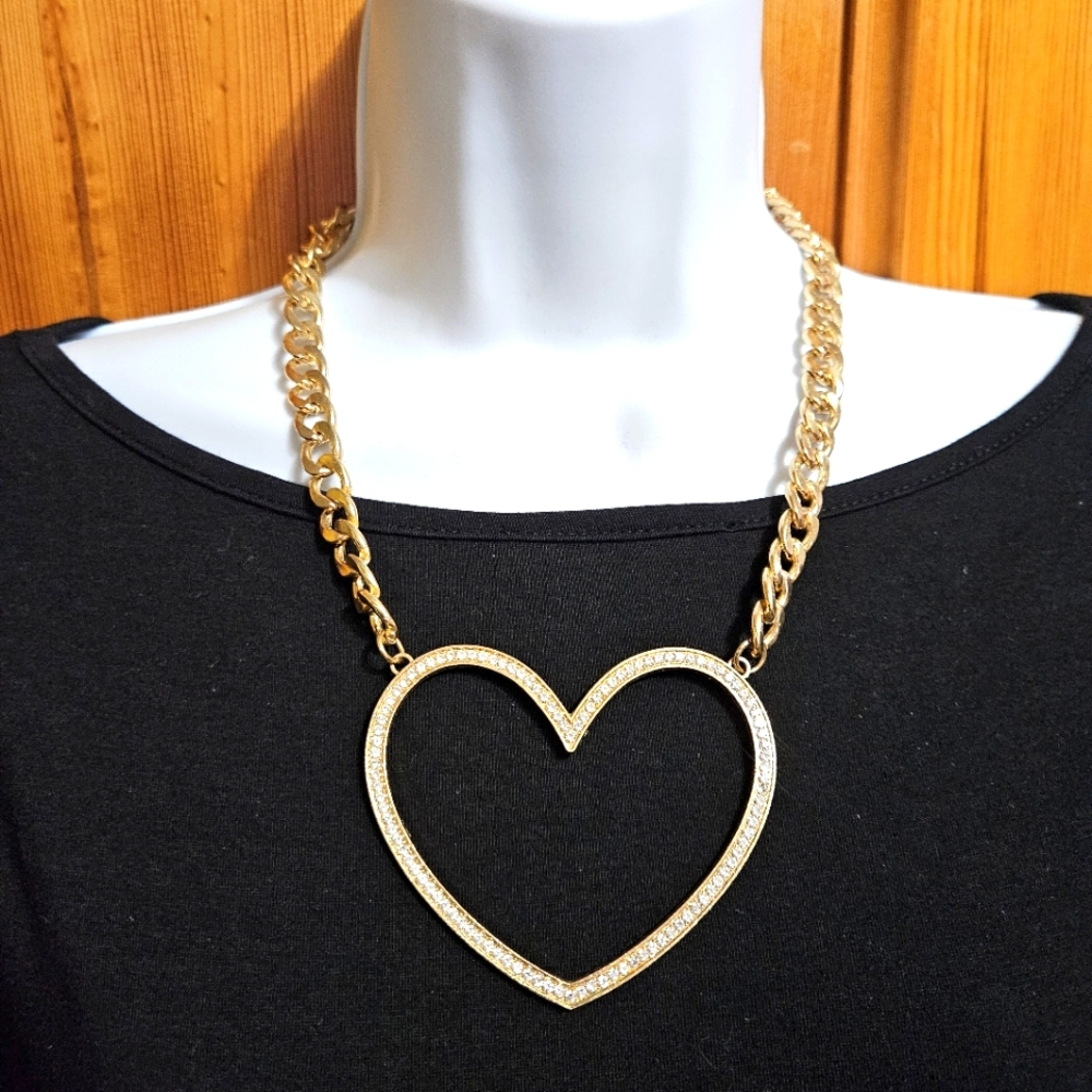 Gold Heart Crystal Reversed Choker Necklace